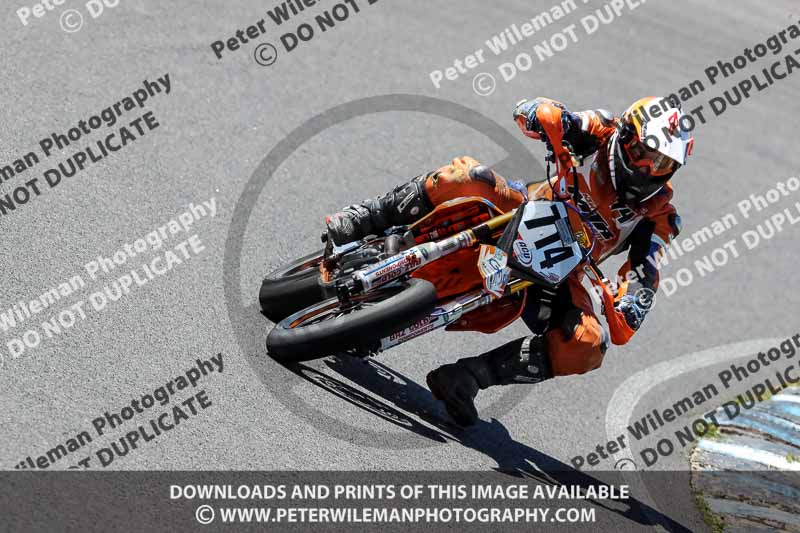 enduro digital images;event digital images;eventdigitalimages;lydden hill;lydden no limits trackday;lydden photographs;lydden trackday photographs;no limits trackdays;peter wileman photography;racing digital images;trackday digital images;trackday photos